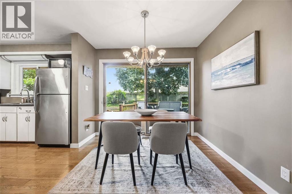 1220 RIDGEWOOD DRIVE - 8
