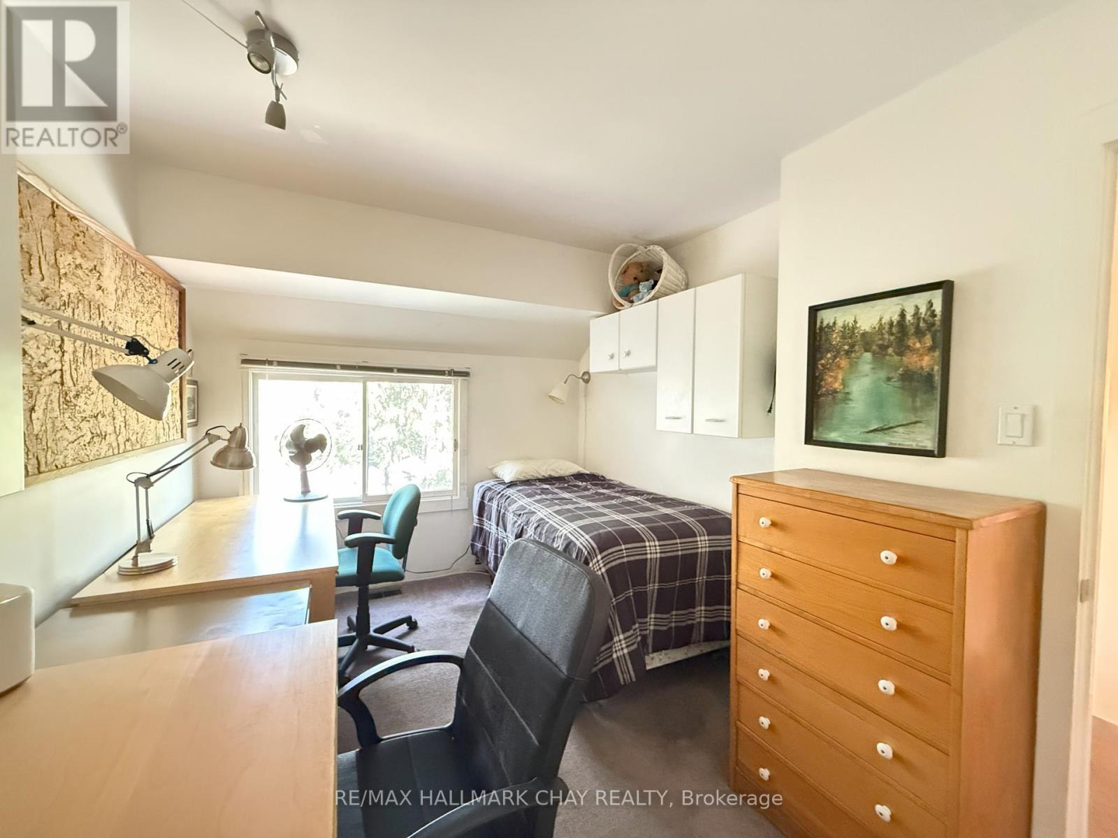 #18 128 ESCARPMENT CRESCENT - 10