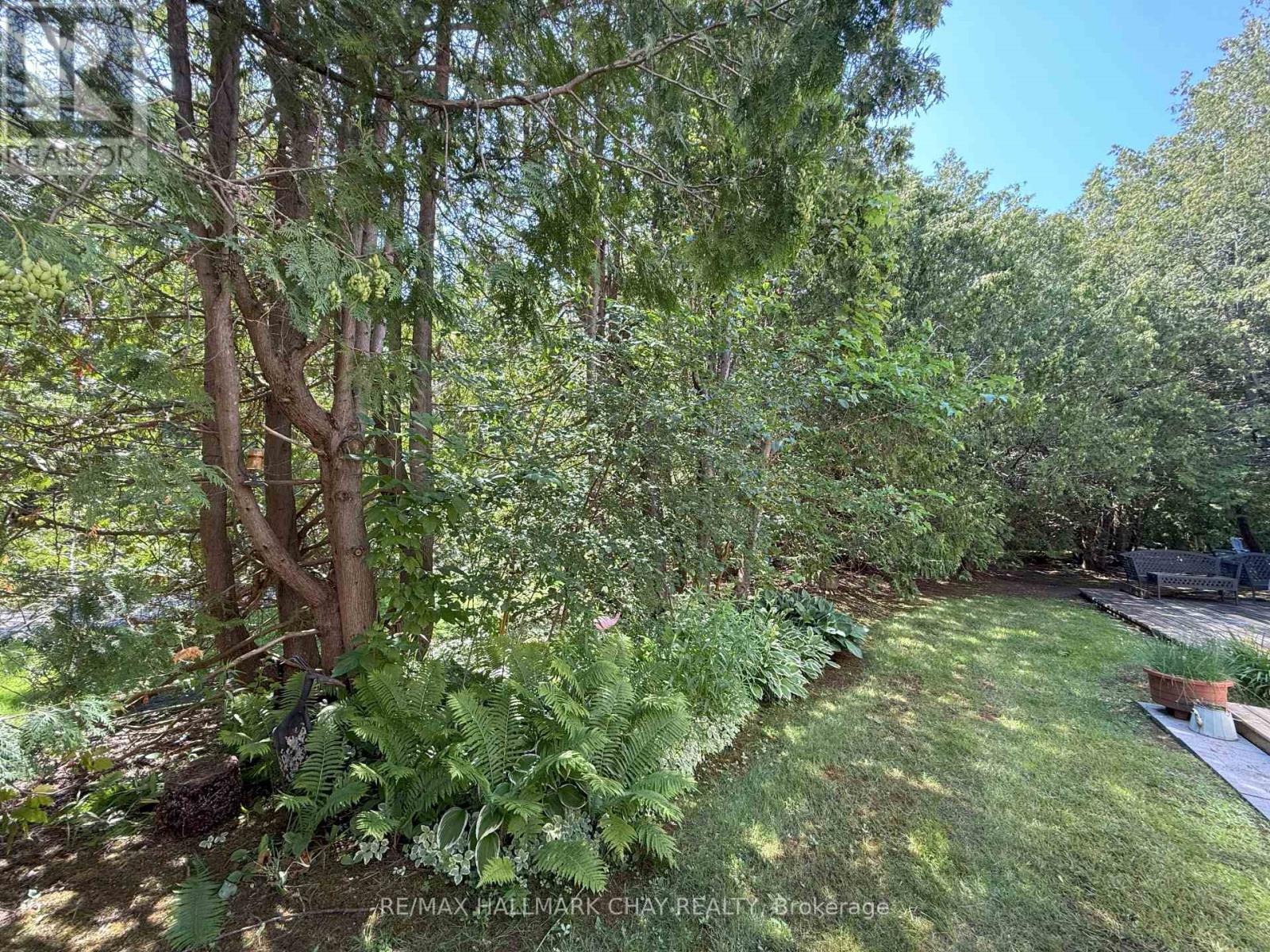 #18 128 ESCARPMENT CRESCENT - 15