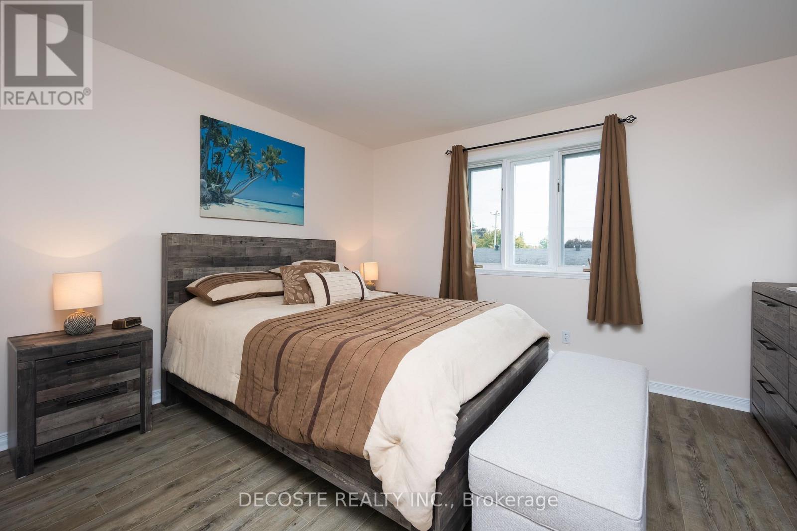 87 TONIA STREET - 11