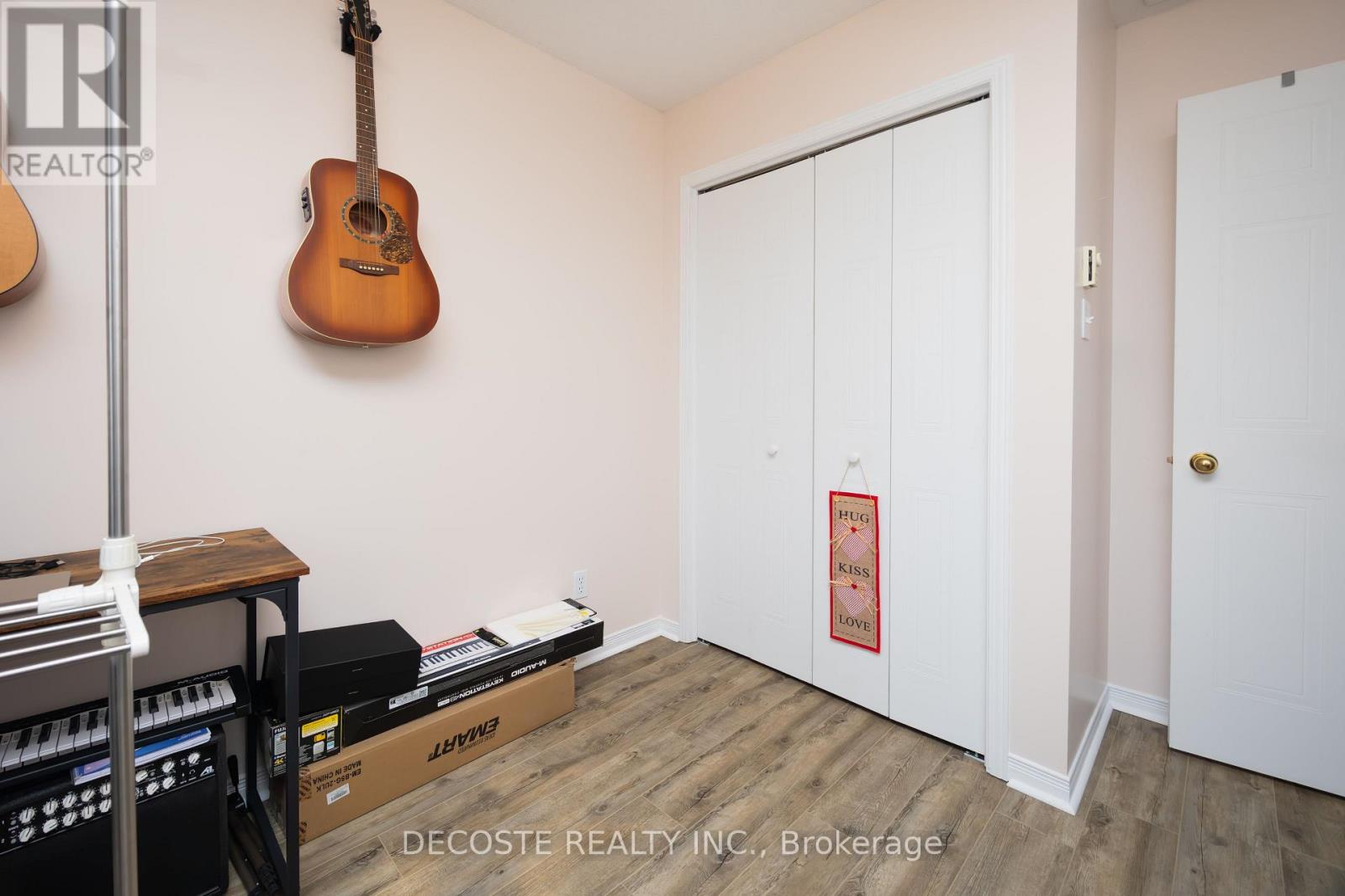 87 TONIA STREET - 16