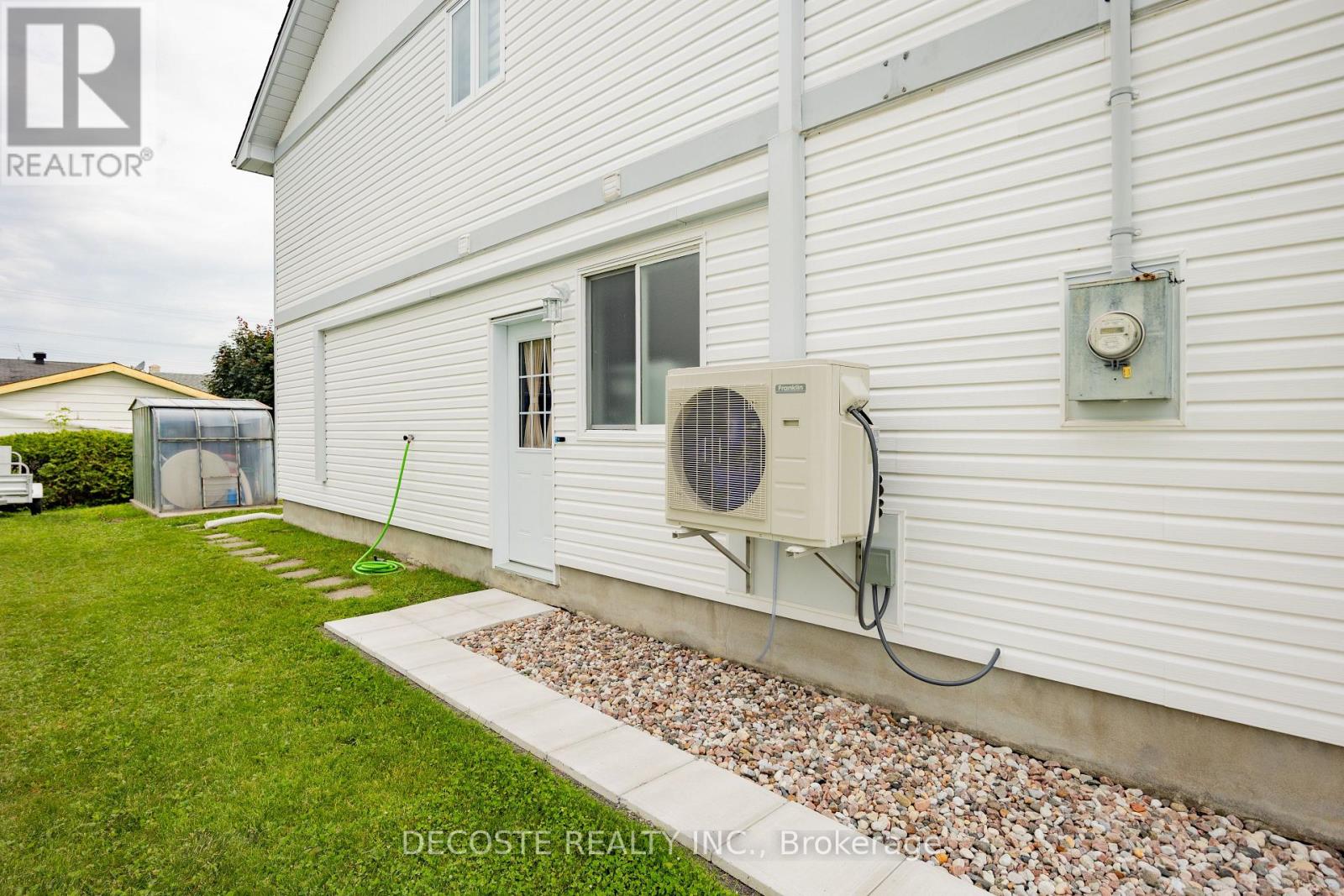 87 TONIA STREET - 28