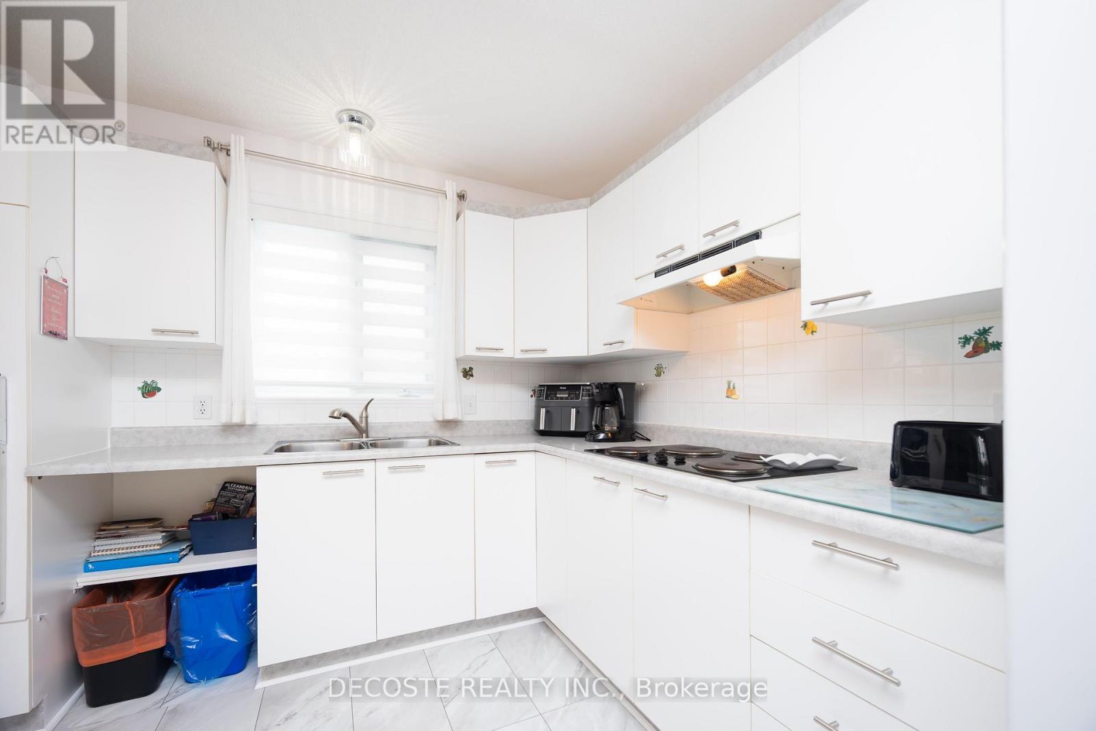 87 TONIA STREET - 9