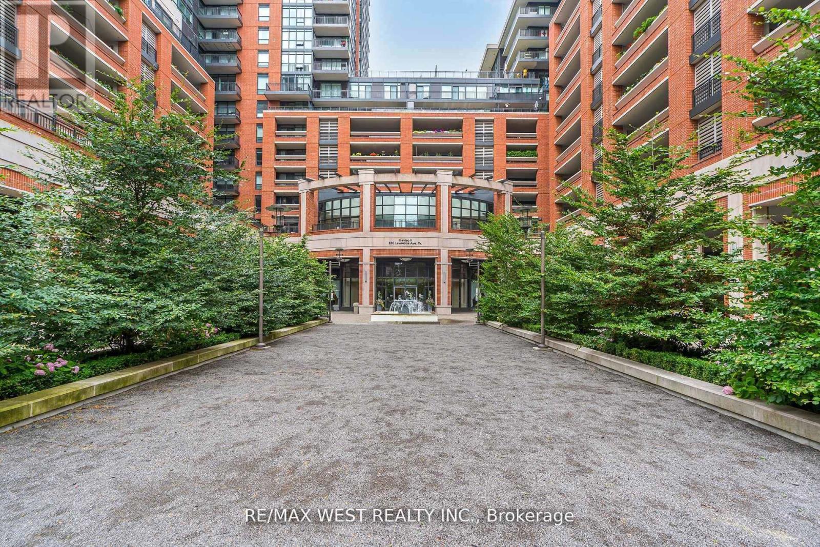 #803 830 LAWRENCE AVENUE - 4