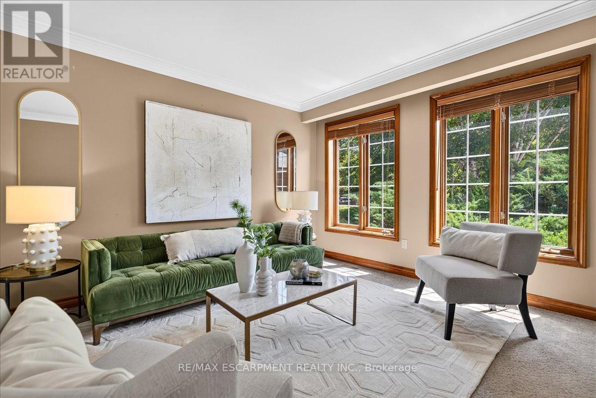 339 KINGSWAY PLACE - 4