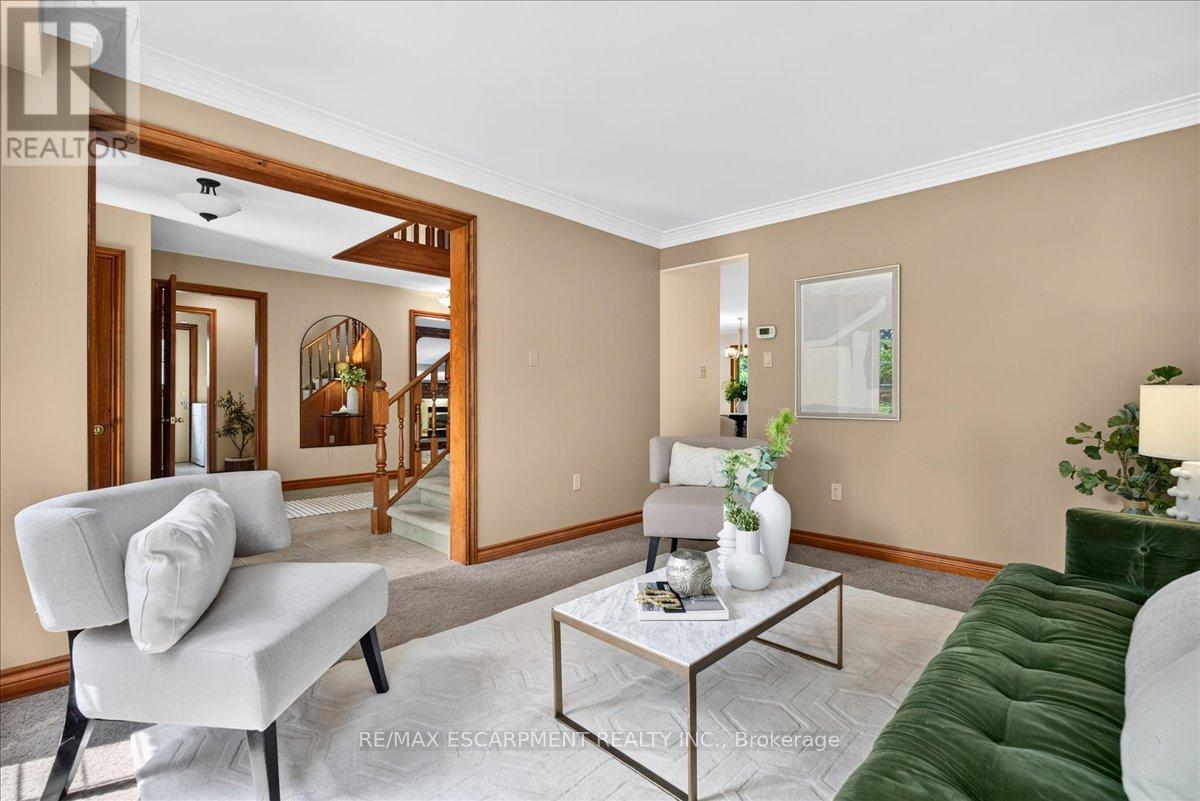 339 KINGSWAY PLACE - 5