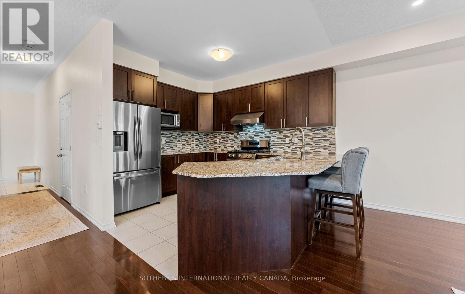 #21 745 FARMSTEAD DRIVE - 11