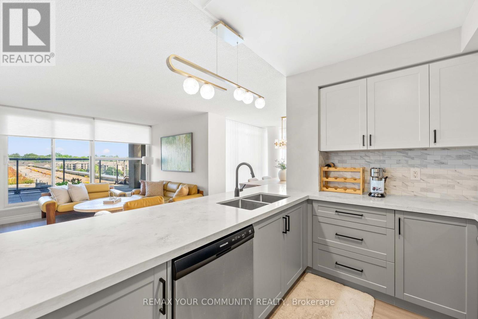 #609 1940 IRONSTONE DRIVE - 18