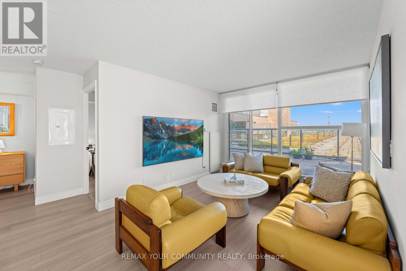 #609 1940 IRONSTONE DRIVE - 22