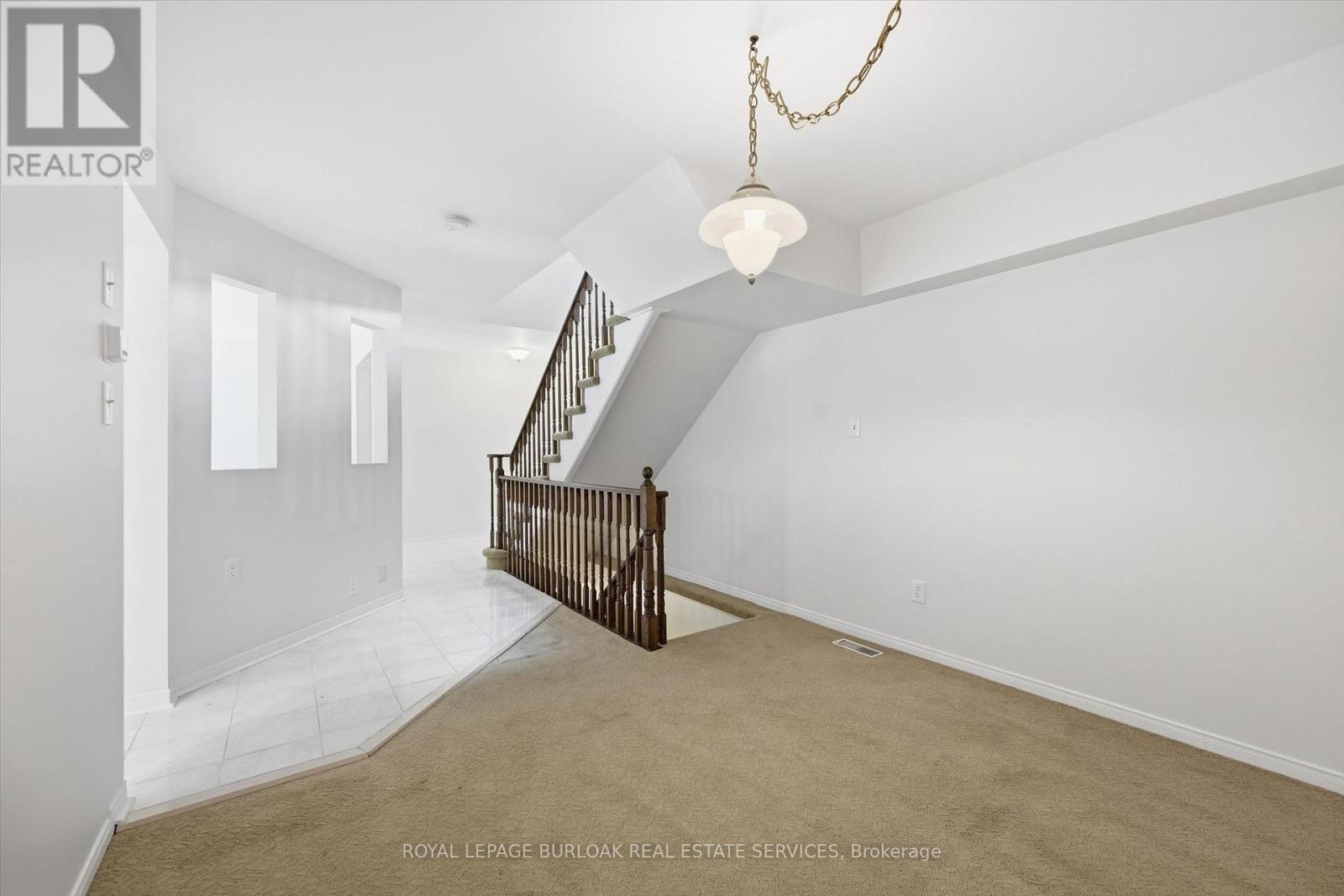 #19 3333 NEW STREET - 13