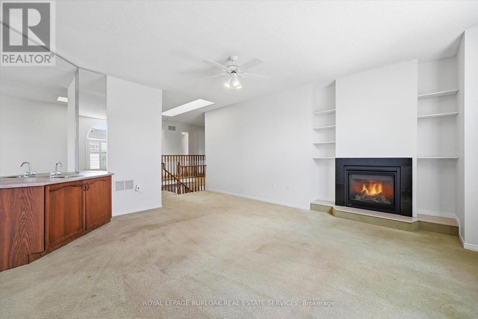 #19 3333 NEW STREET - 18