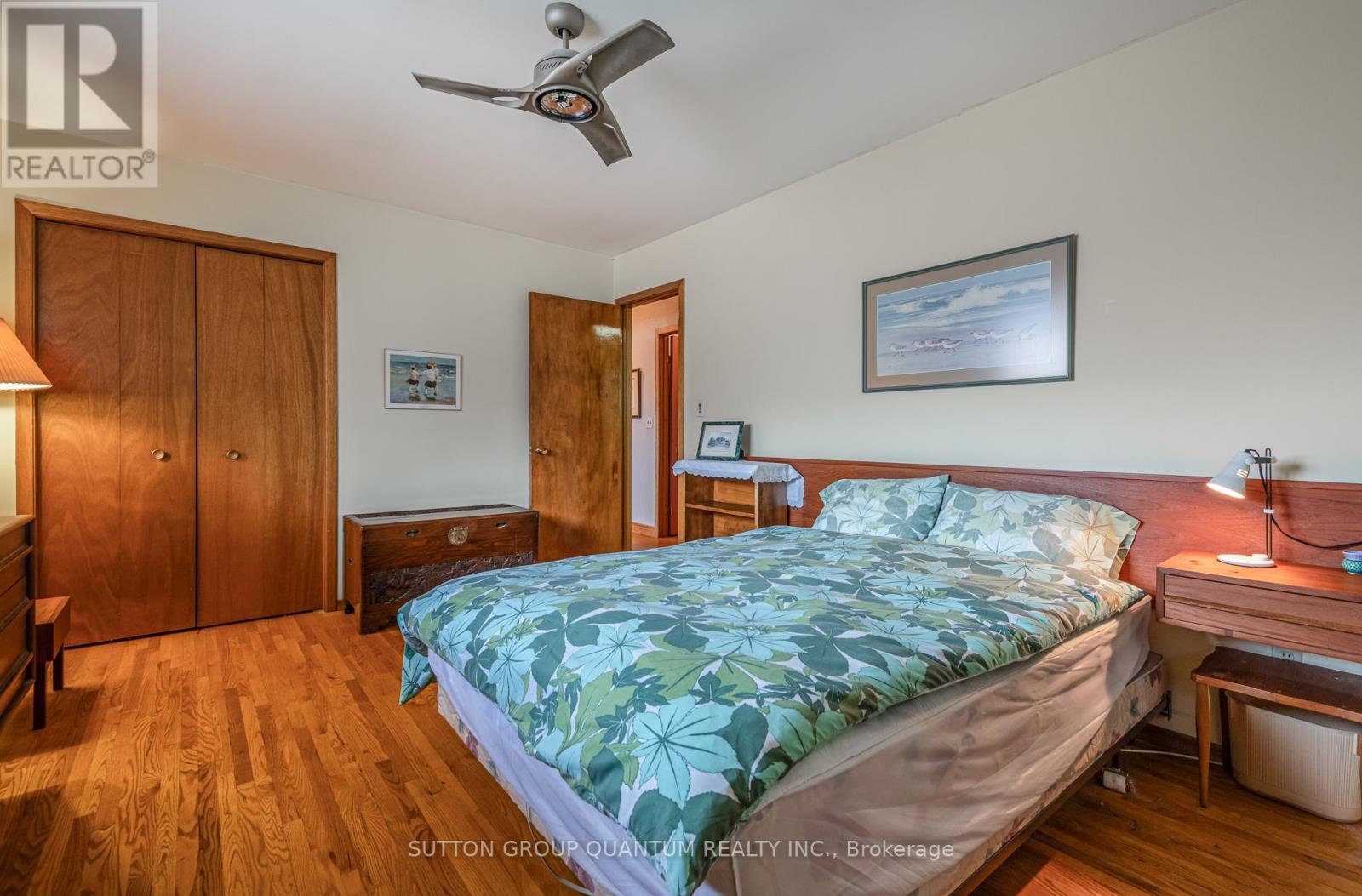 754 EAGLEMOUNT CRESCENT - 23