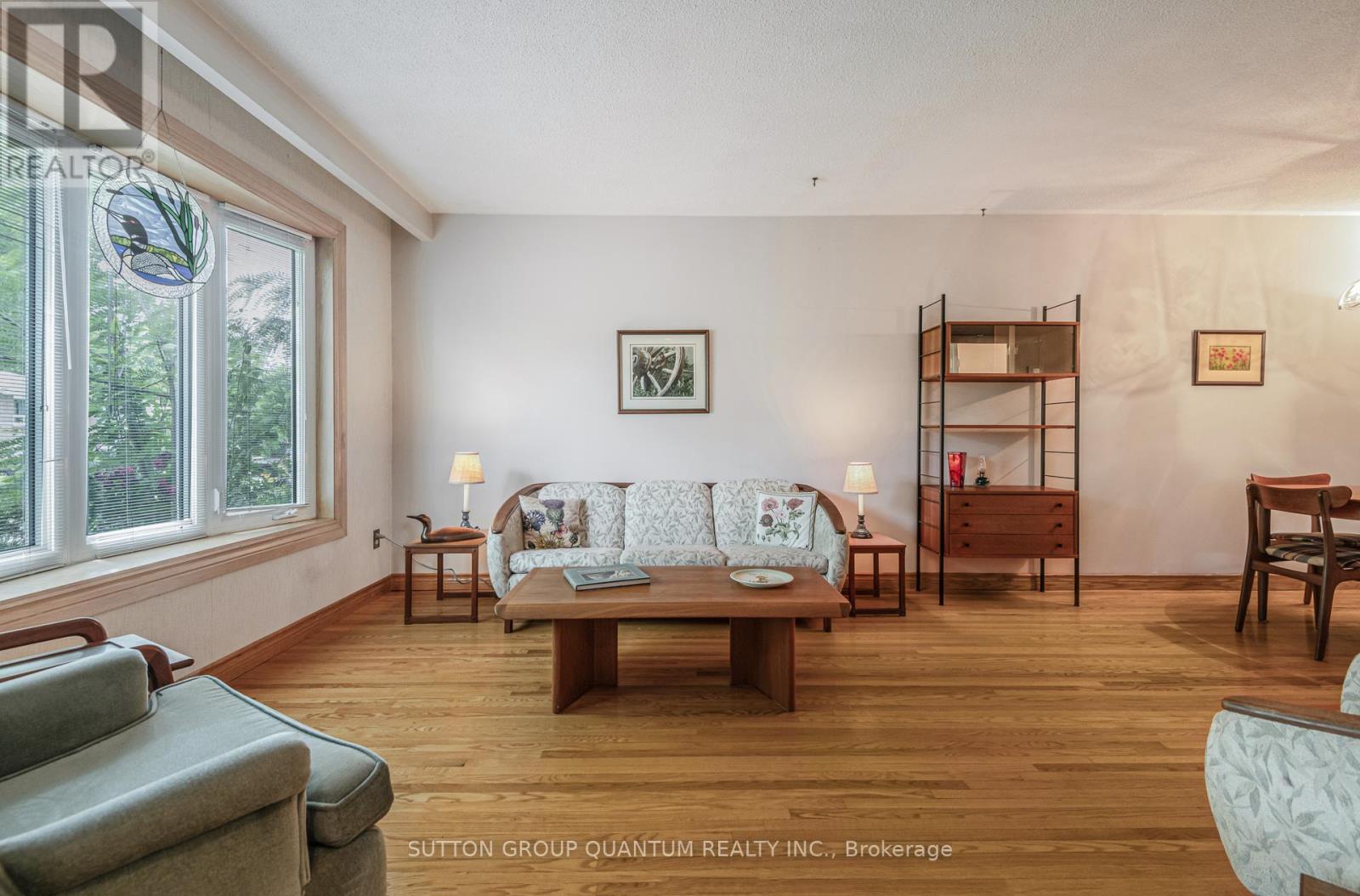 754 EAGLEMOUNT CRESCENT - 6