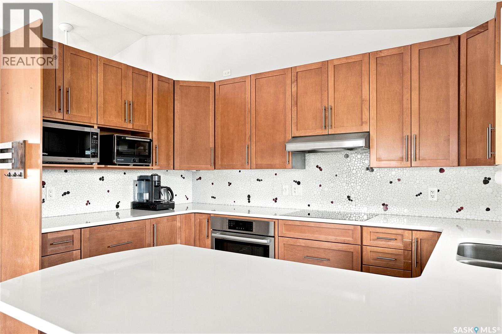 11 Ridge CRESCENT — photo 10