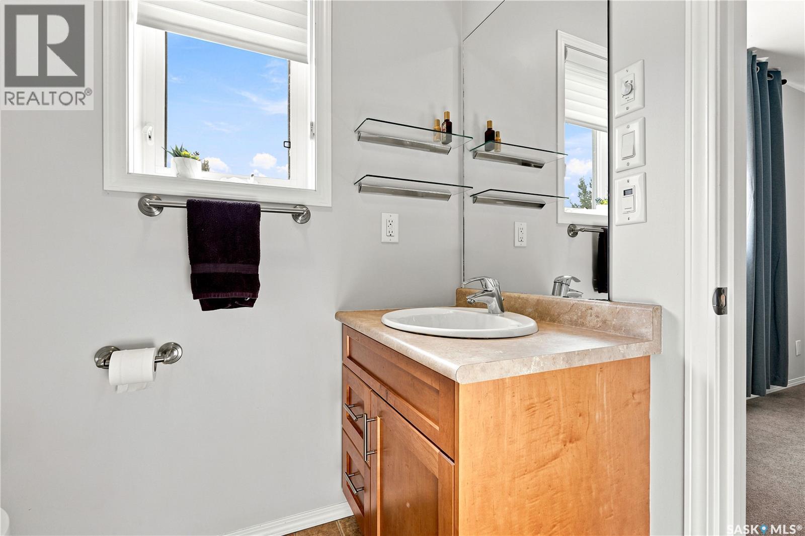 11 Ridge CRESCENT — photo 31