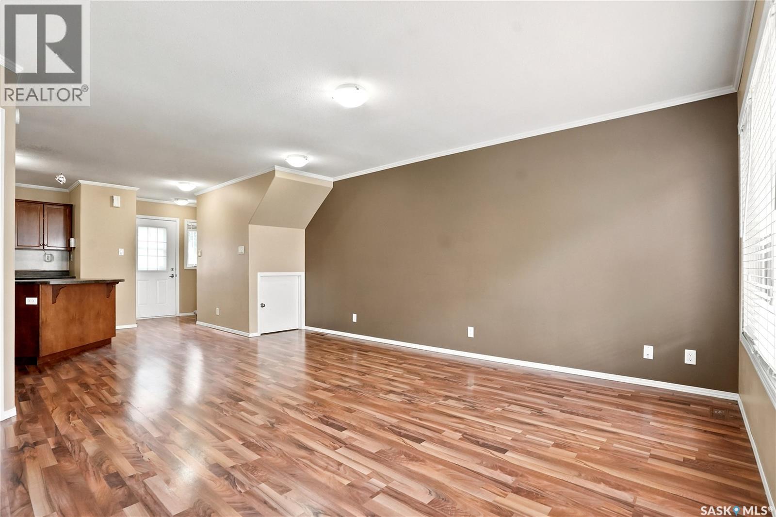 403 715 Hart ROAD — photo 16