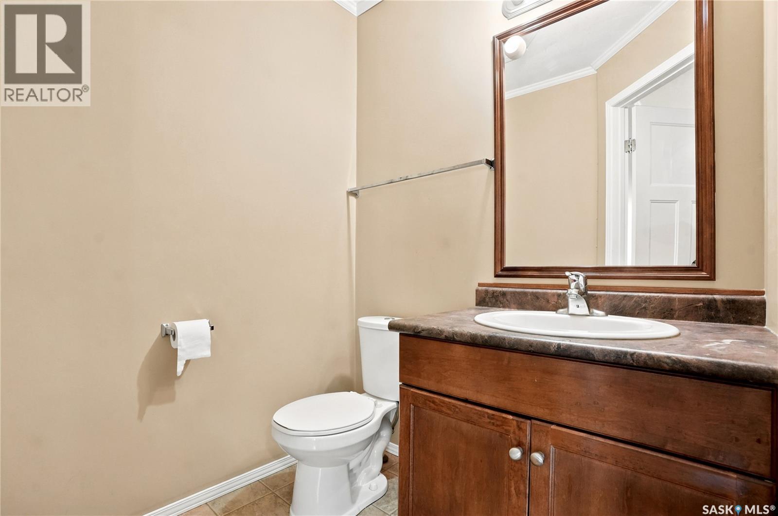 403 715 Hart ROAD — photo 19