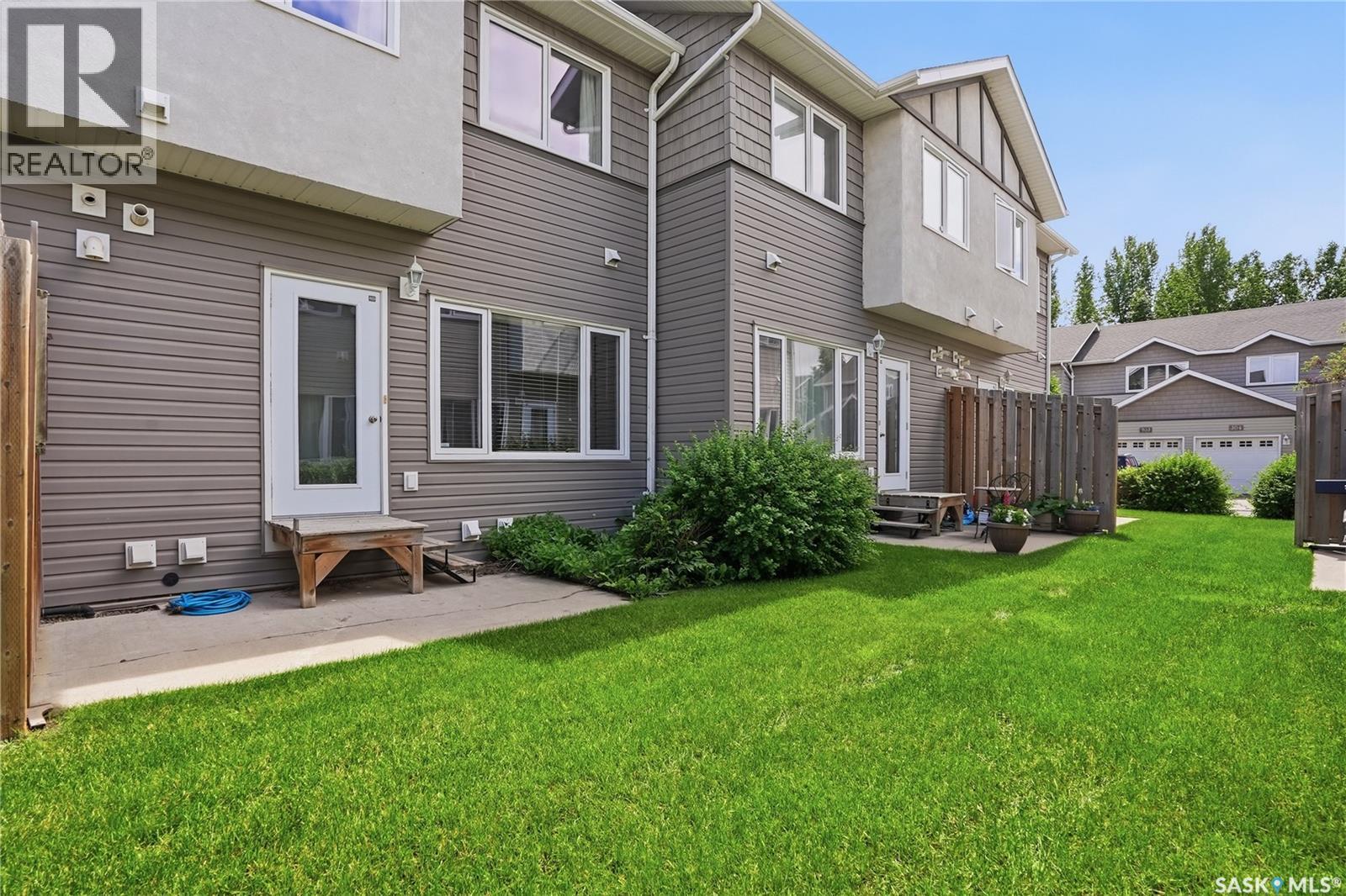 403 715 Hart ROAD — photo 33