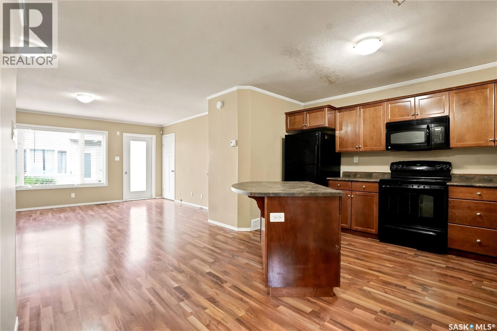 403 715 Hart ROAD - photo 5