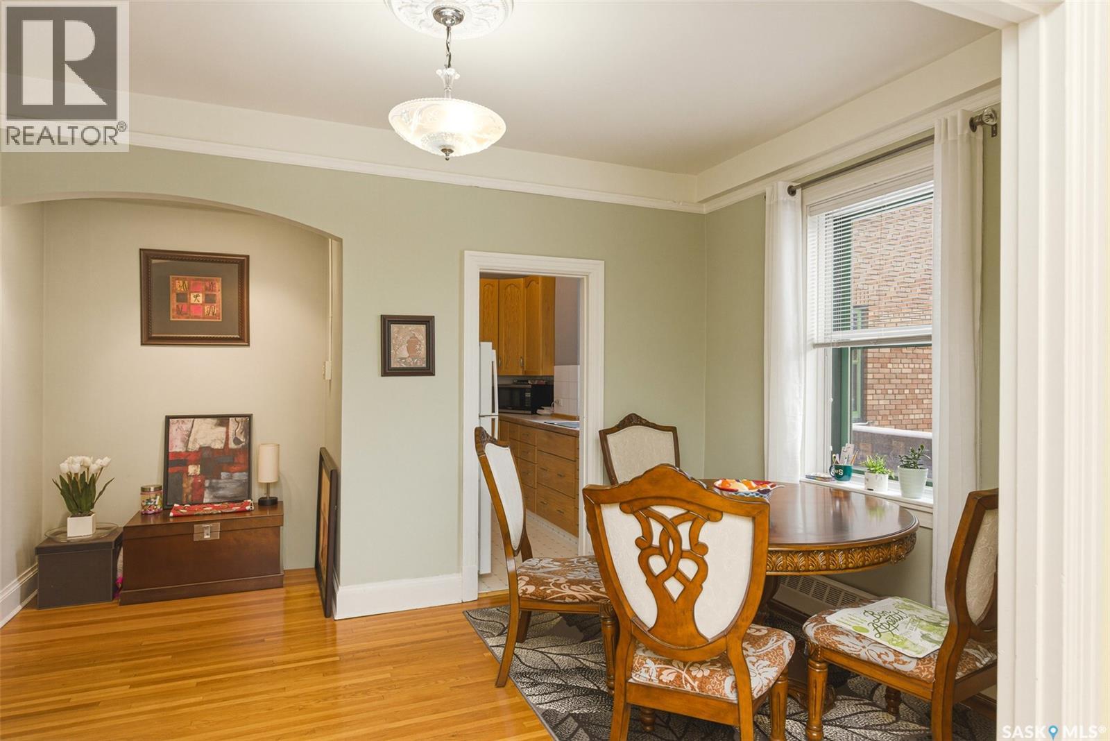 #214 2305 Victoria AVENUE - 18