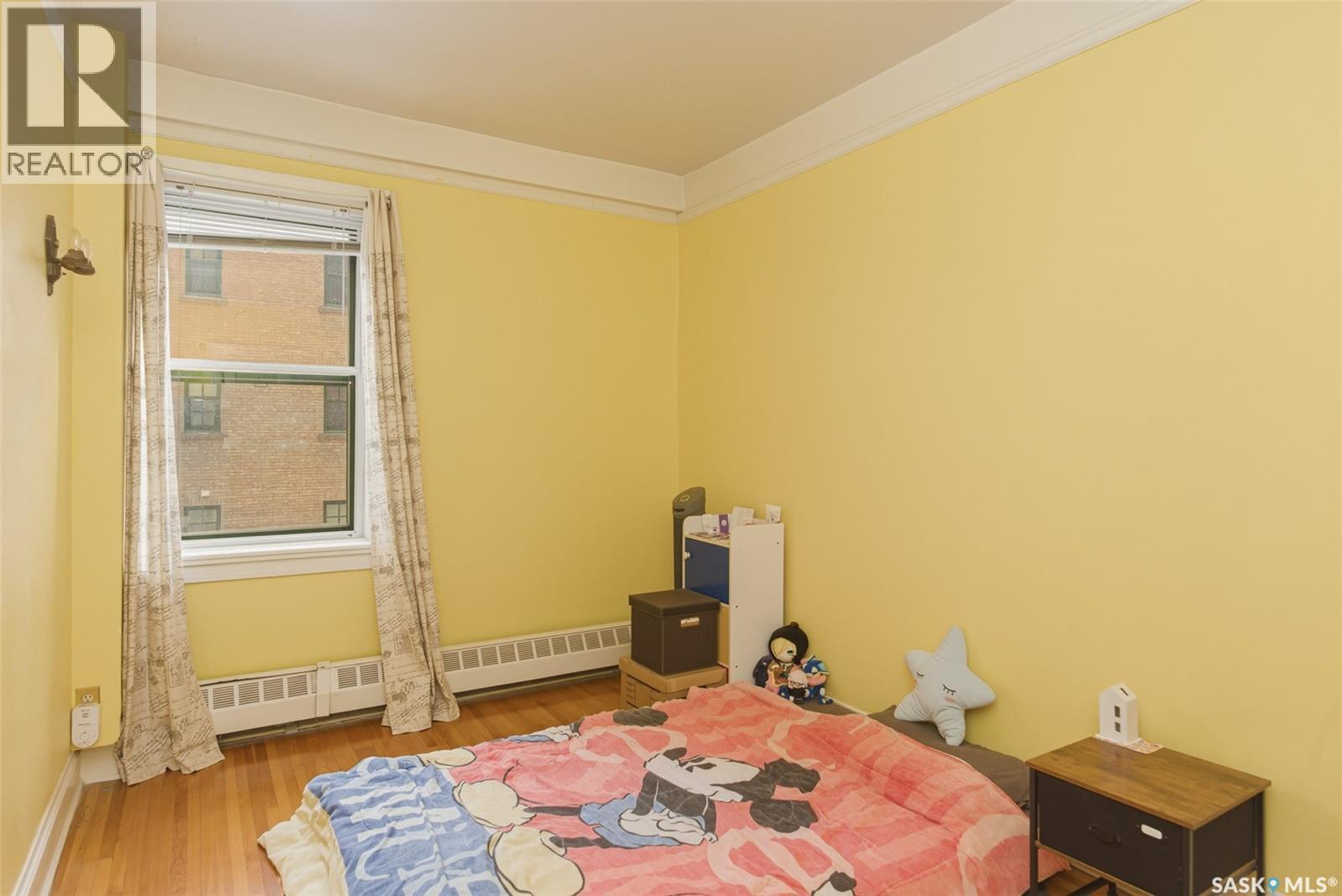#214 2305 Victoria AVENUE - 22