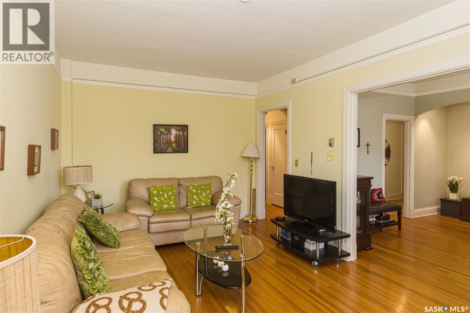 #214 2305 Victoria AVENUE - 19
