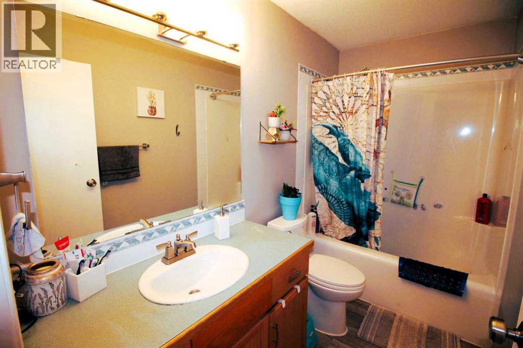 1110 25 Avenue — photo 20