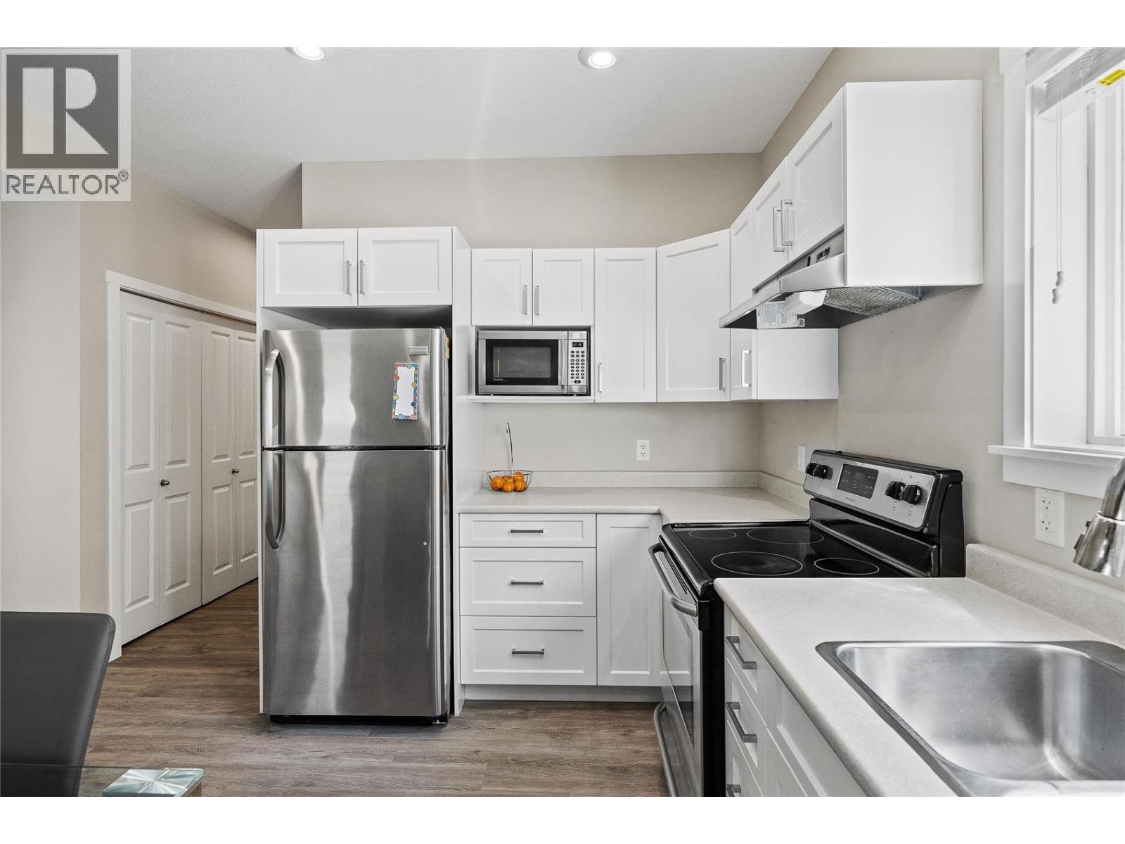 411 Prestwick Street - 55