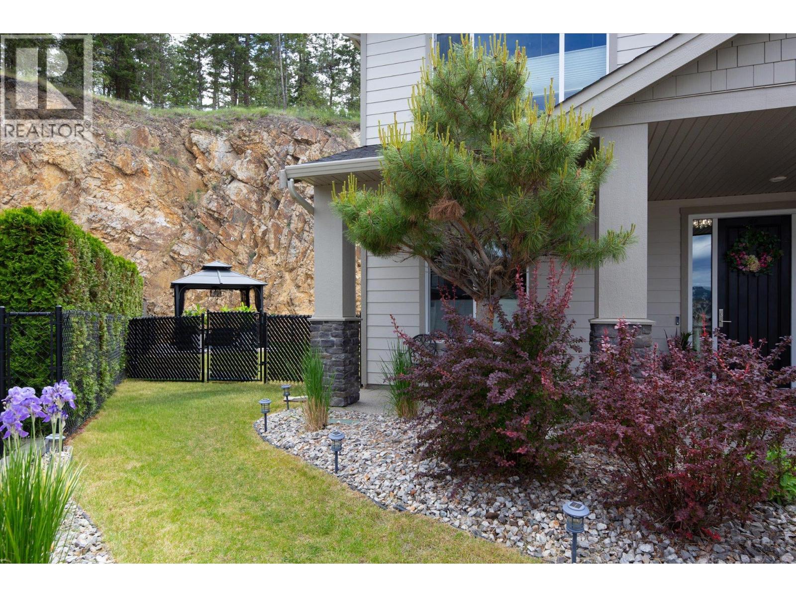 411 Prestwick Street - 43