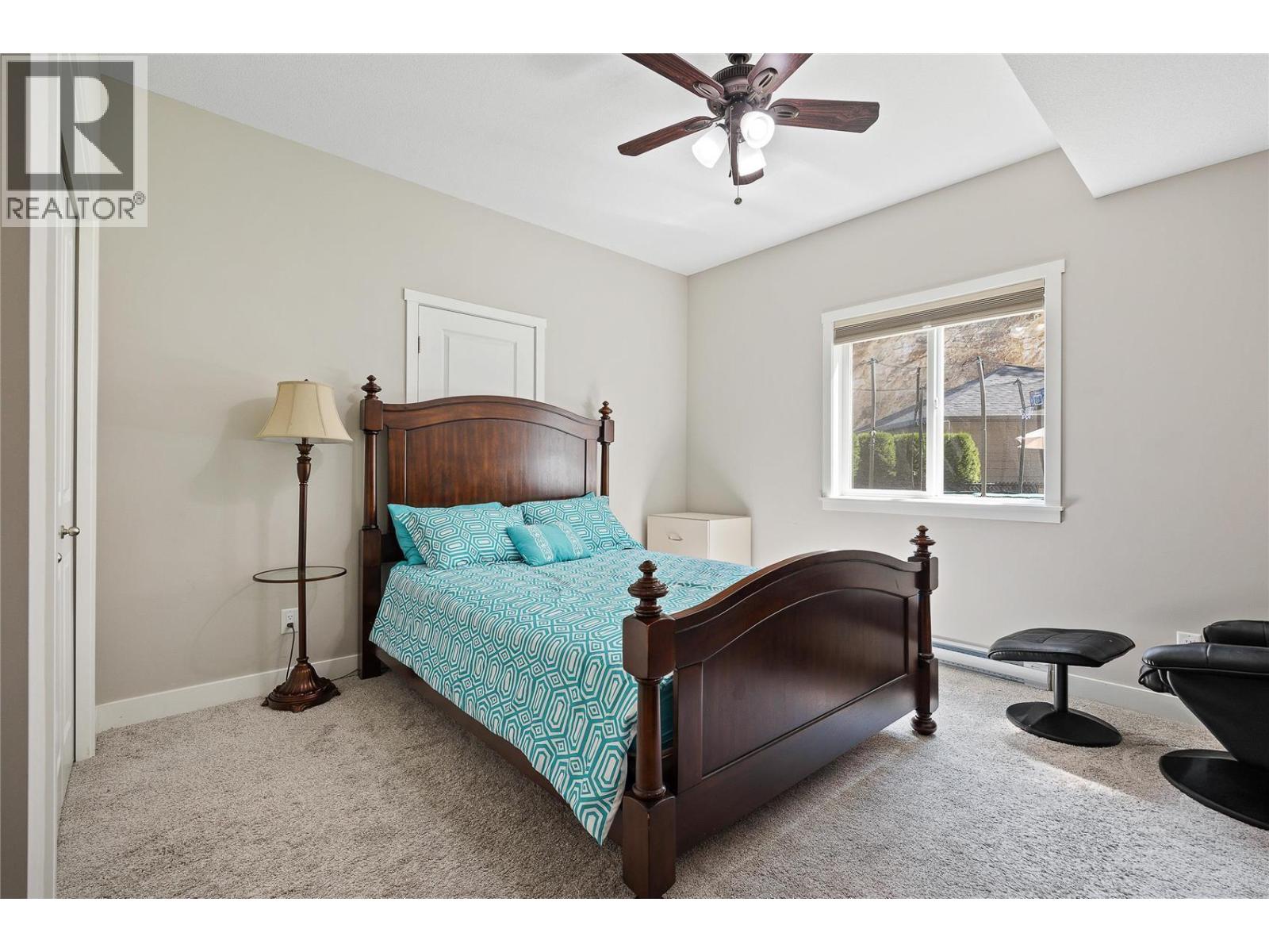 411 Prestwick Street - 56