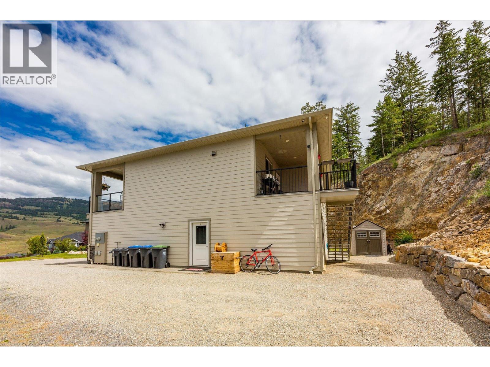 411 Prestwick Street - 52