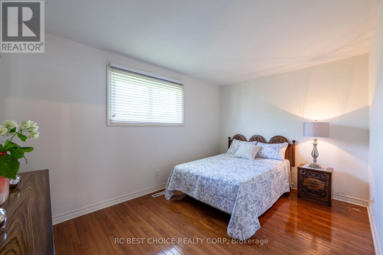 7 HARROW COURT - Image 19