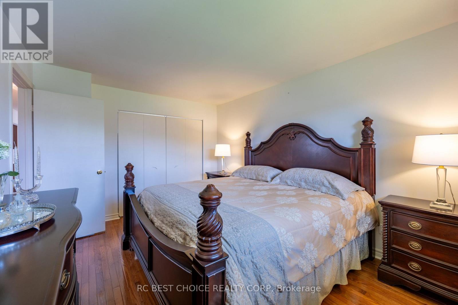 7 HARROW COURT - Image 22