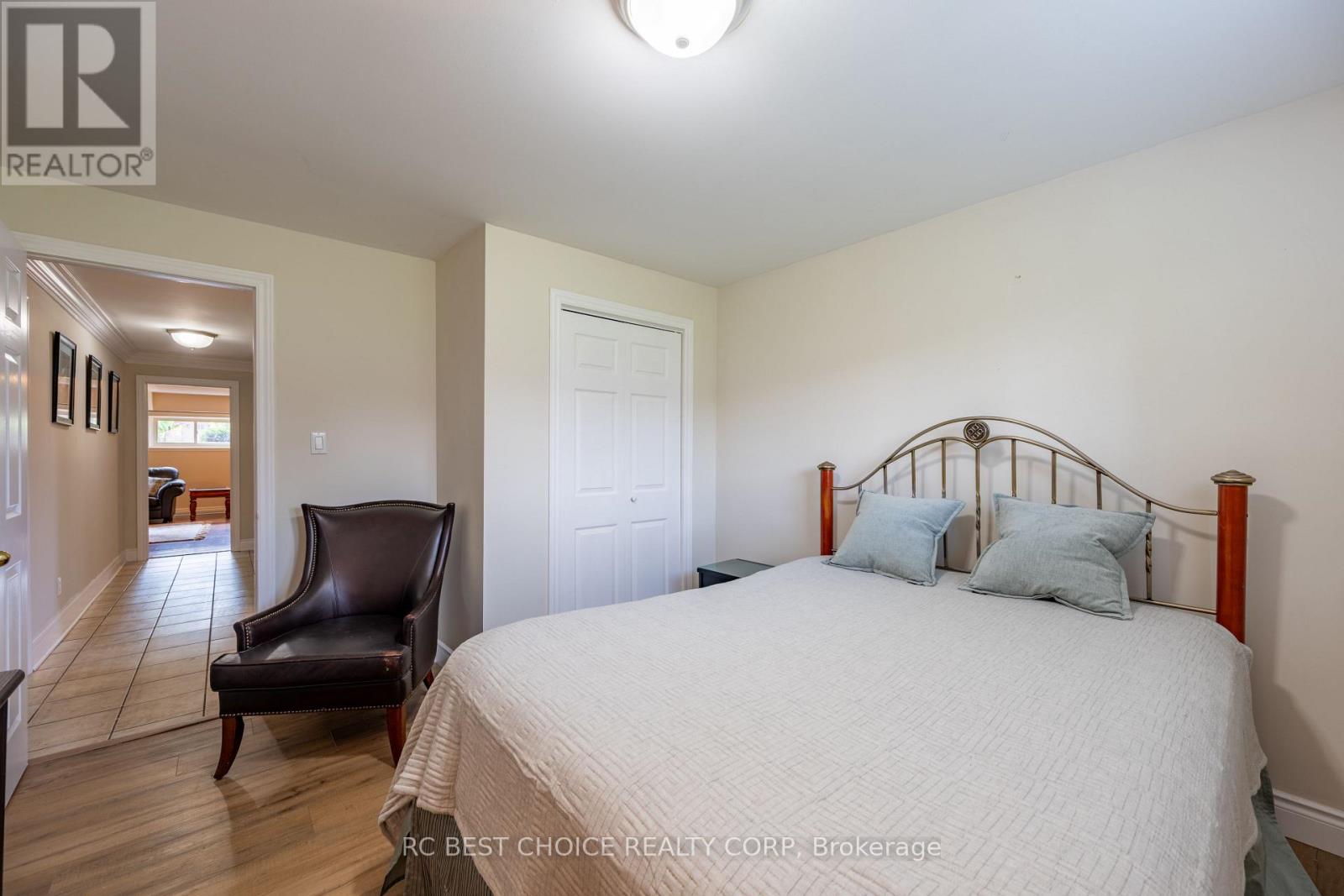 7 HARROW COURT - Image 31