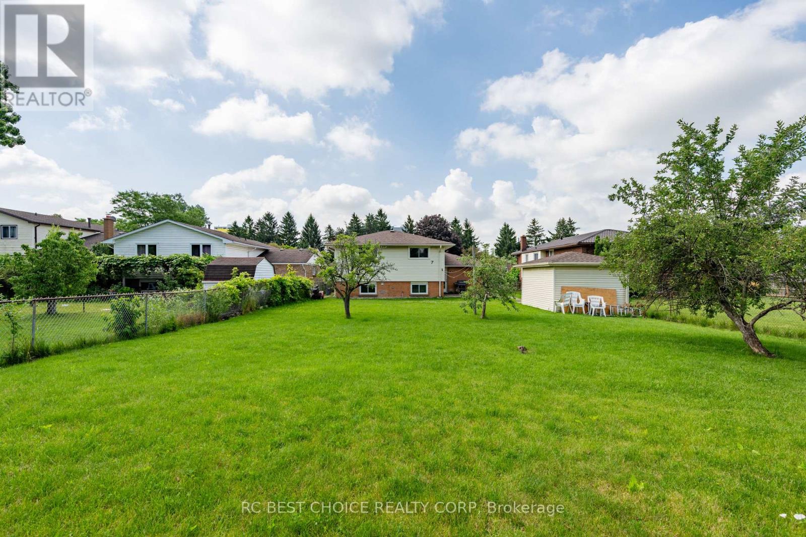7 HARROW COURT - Image 6