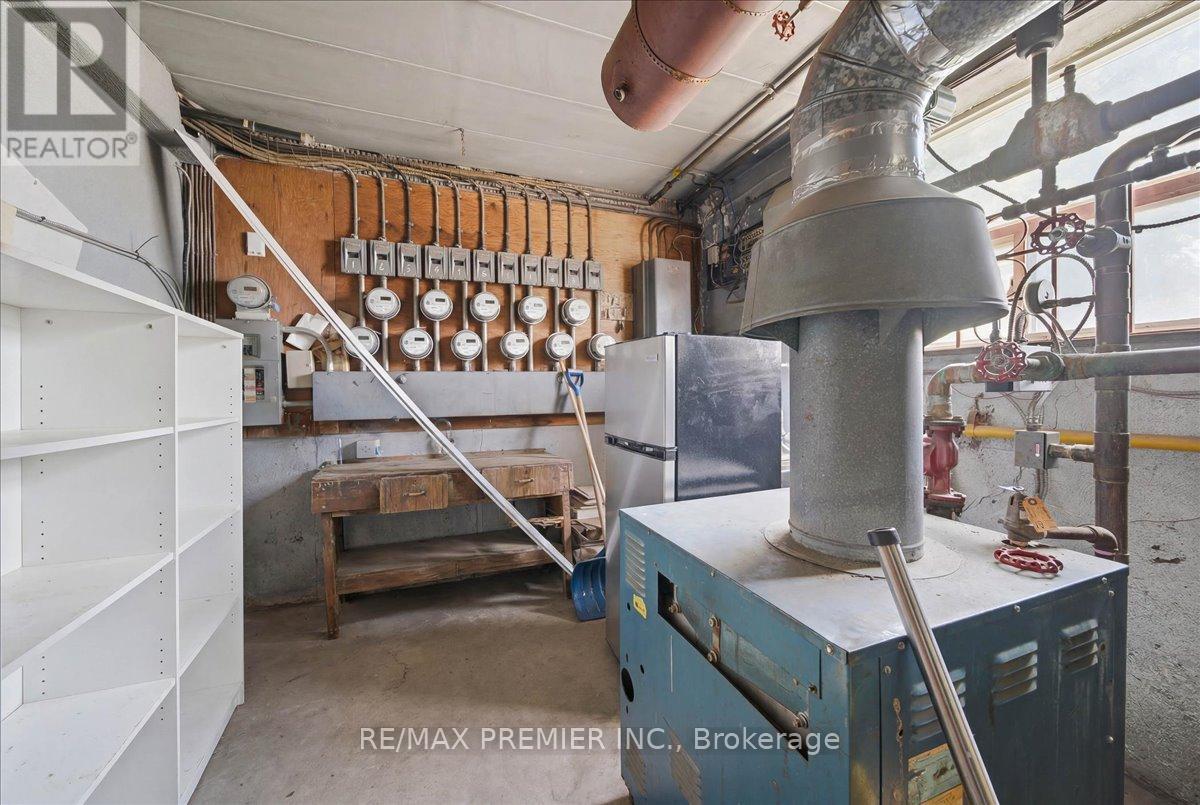 280 WEIR STREET N - 17