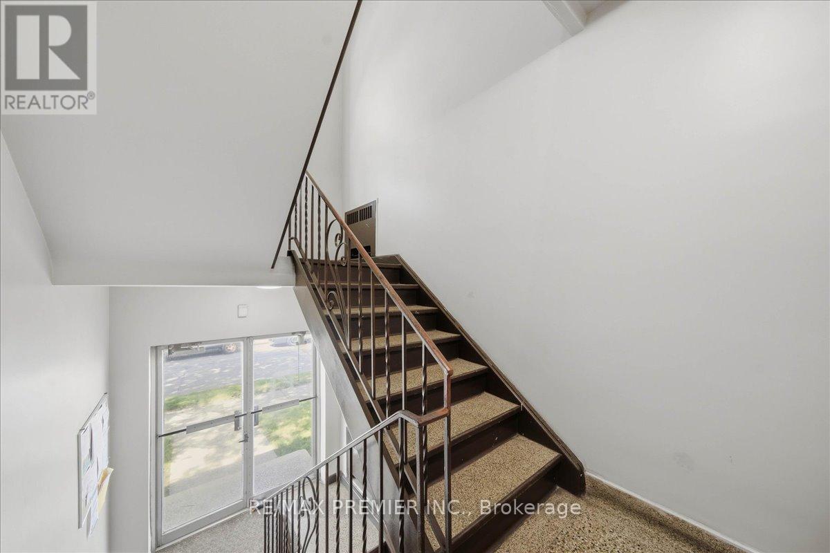 280 WEIR STREET N - 5