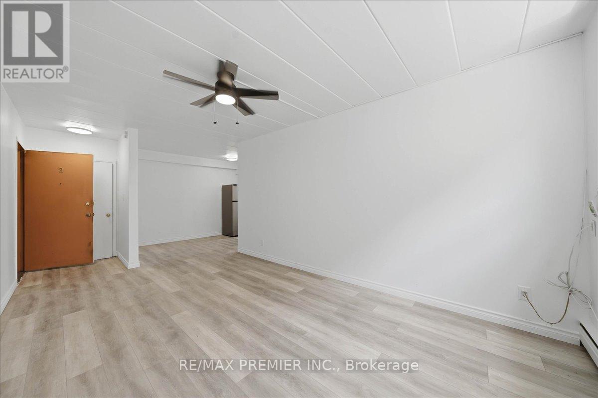 280 WEIR STREET N - 8