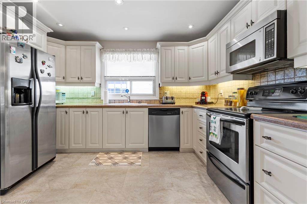 58 CENTENNIAL Parkway S - 10