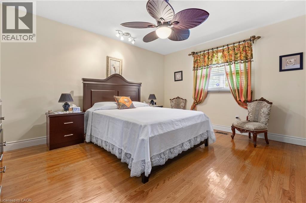 58 CENTENNIAL Parkway S - 18