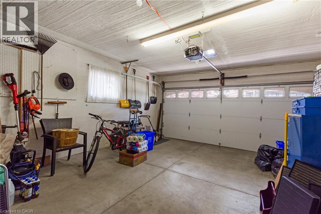 58 CENTENNIAL Parkway S - 43