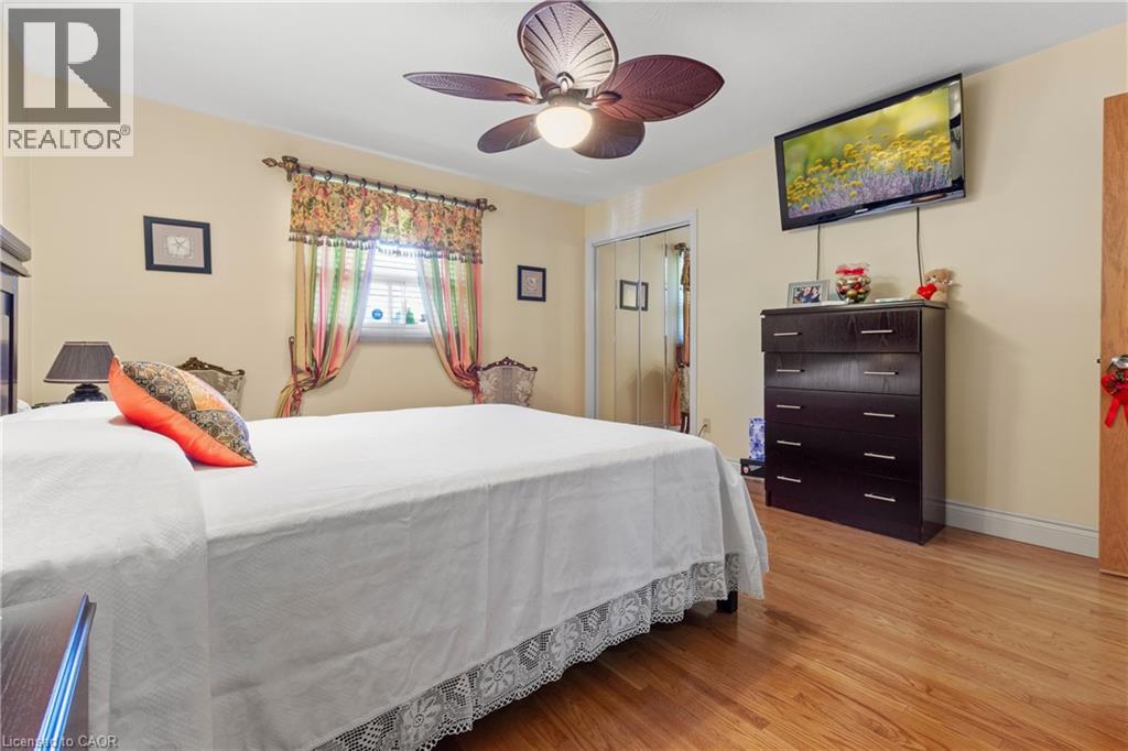 58 CENTENNIAL Parkway S - 19