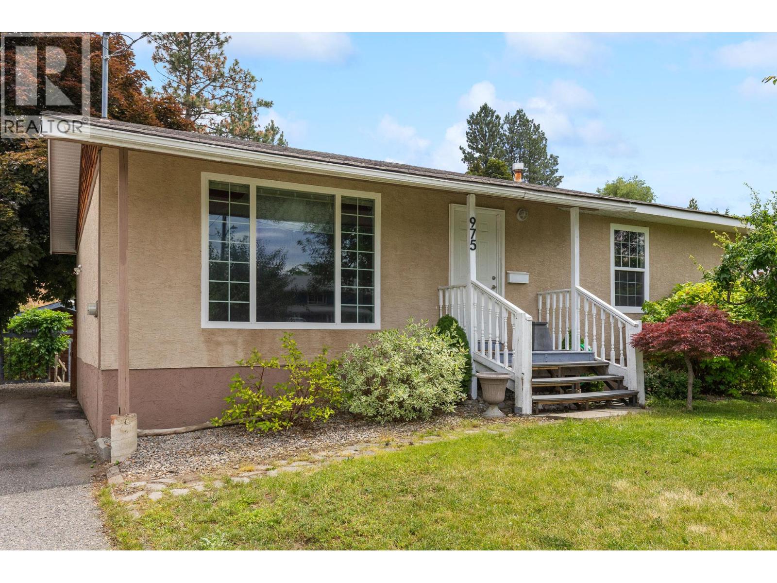 975 Neptune Road - 1