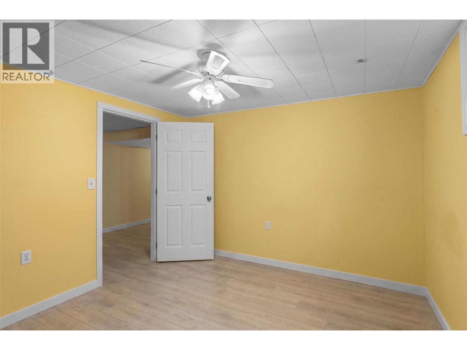 975 Neptune Road - 33