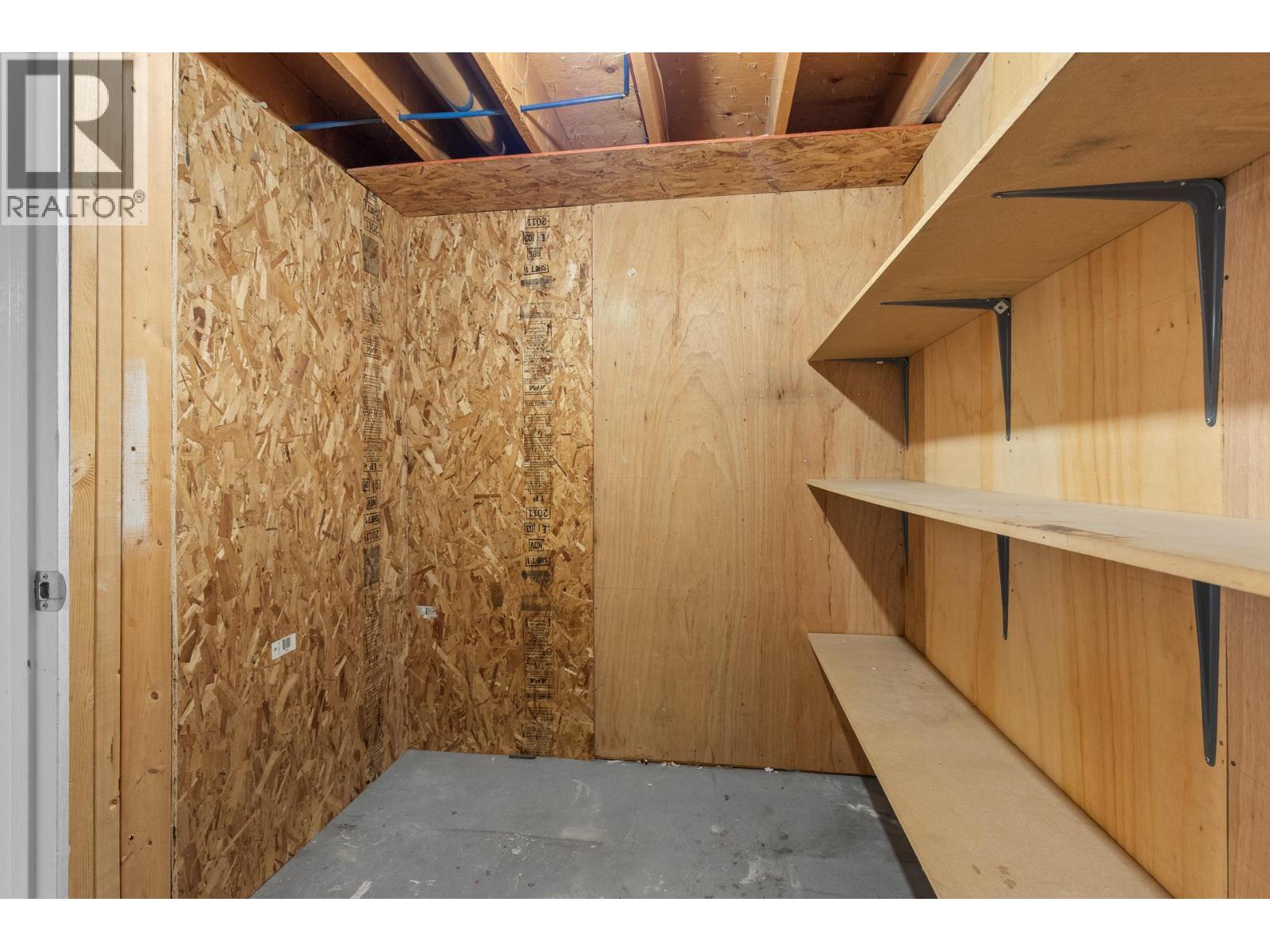 975 Neptune Road - 37