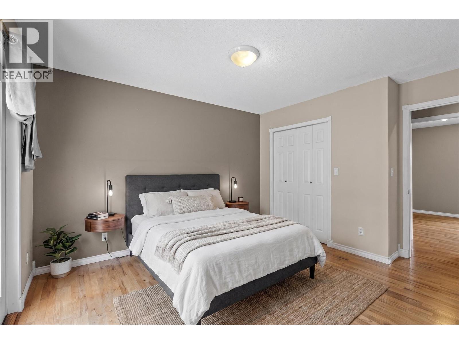 975 Neptune Road - 24