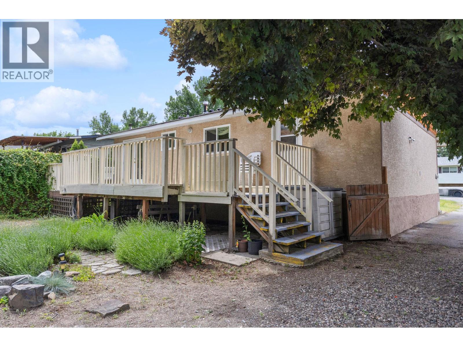 975 Neptune Road - 45