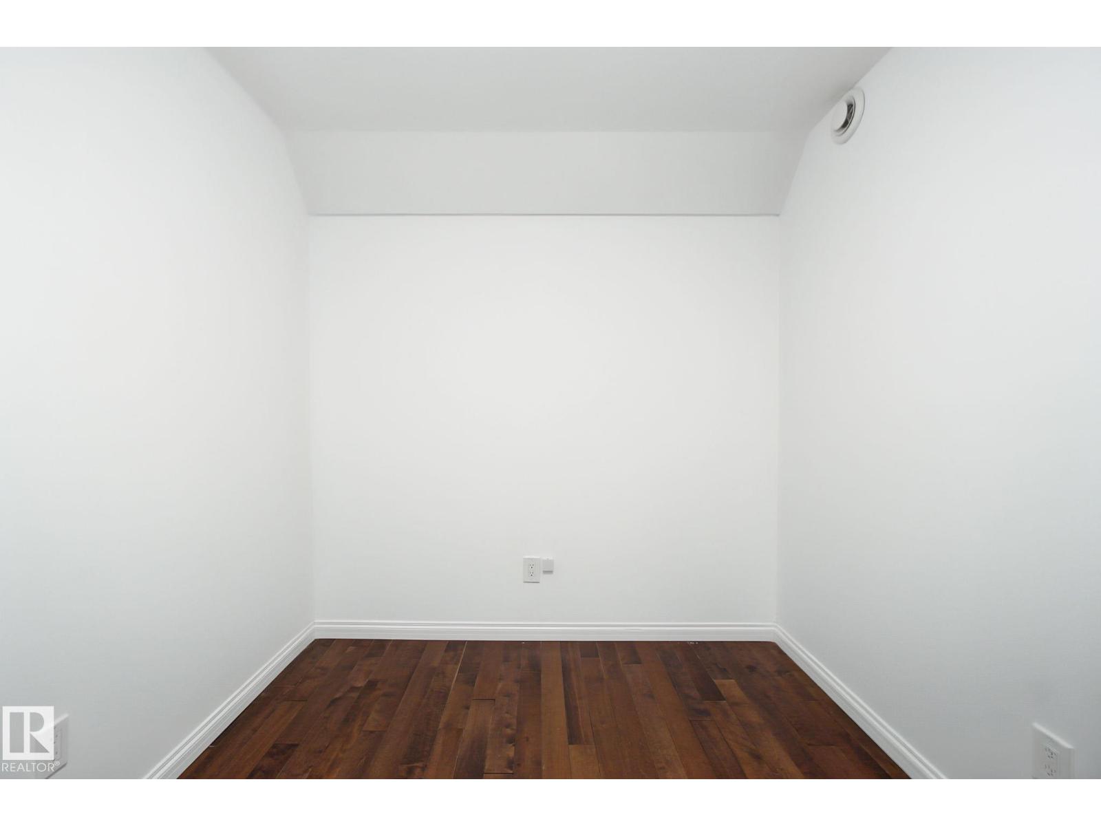 13849 114 ST NW - 34