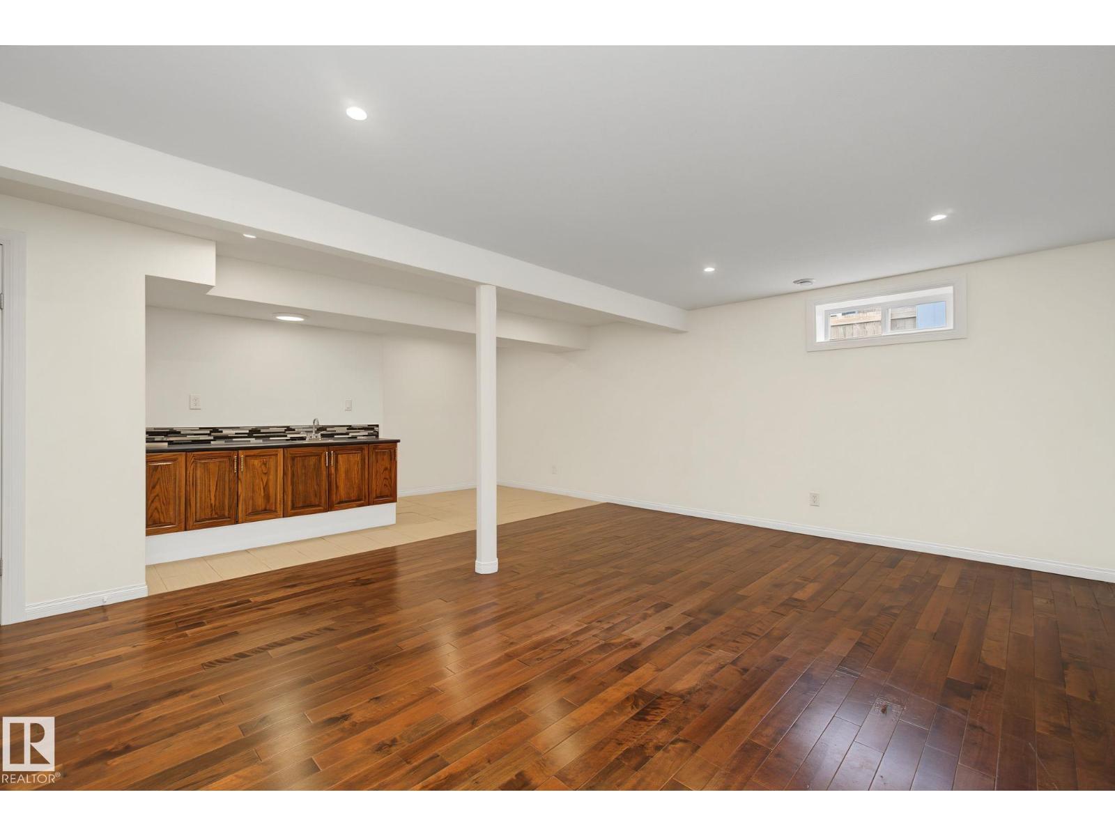 13849 114 ST NW - 29