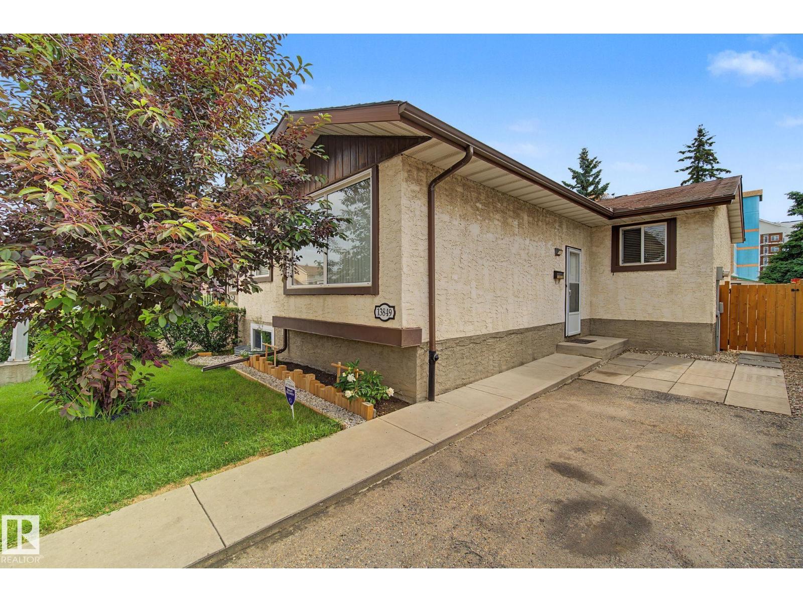 13849 114 ST NW - 1